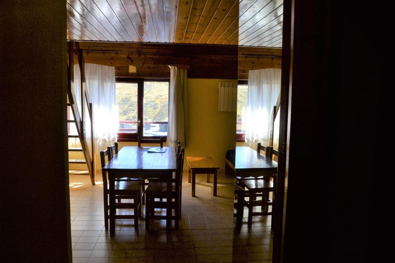Apartamentos Lake Placid Nievesol Pas De La Casa Bagian luar foto